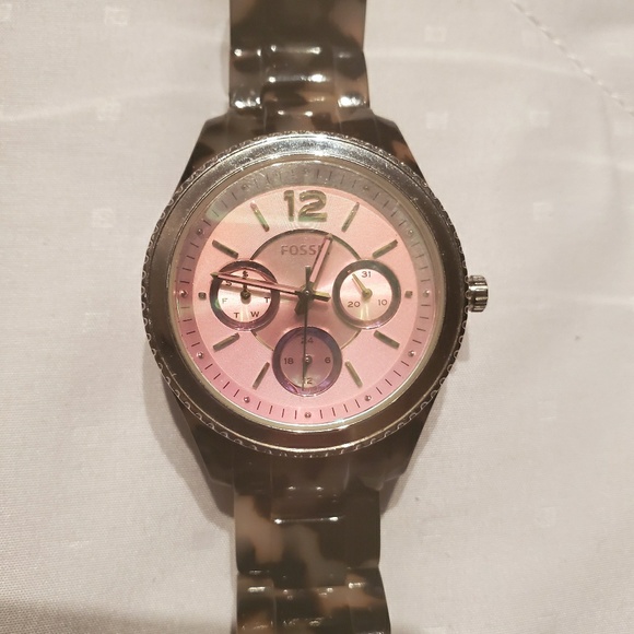 Fossil Watch - Picture 2 of 3